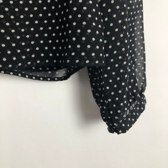 🎈 Talbots Polka Dot Blouse! - Picture 4 of 5